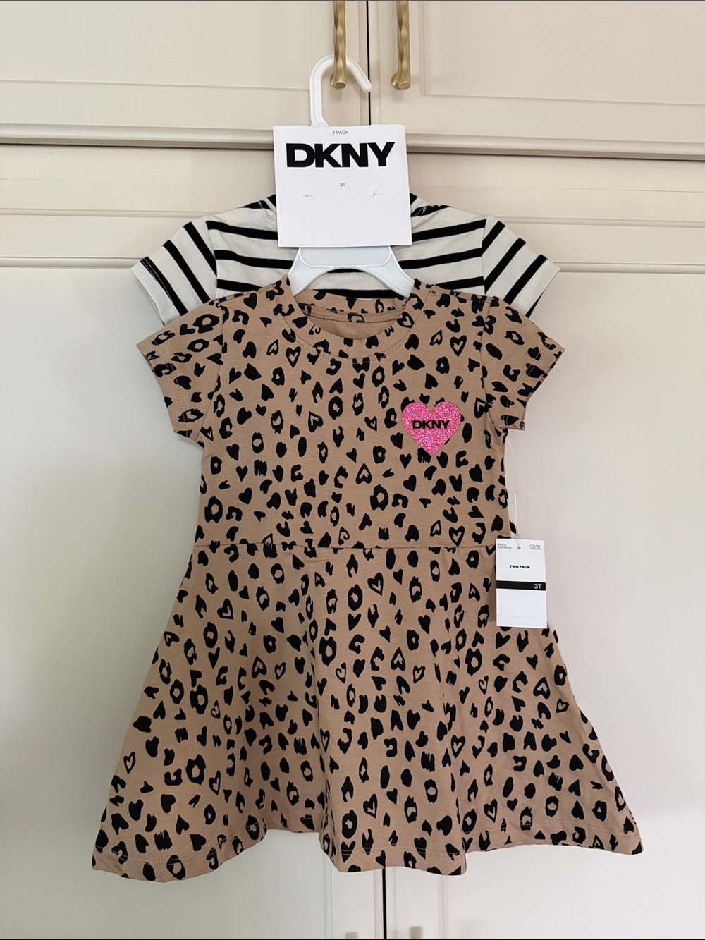 DKNY Design Dress 2-Piece Set ,Leopard Print & Pink Glitter Stripe, NWT, 3T